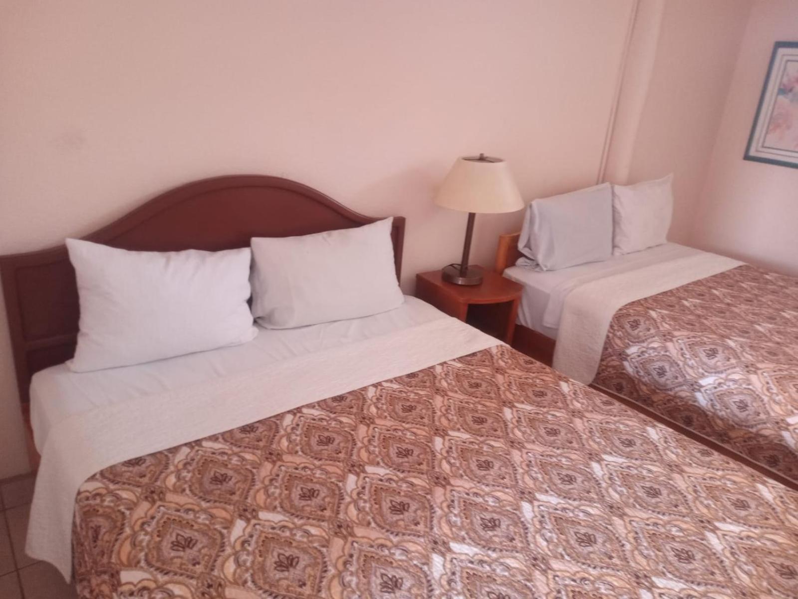 Hotel Sevilla ティファナ エクステリア 写真