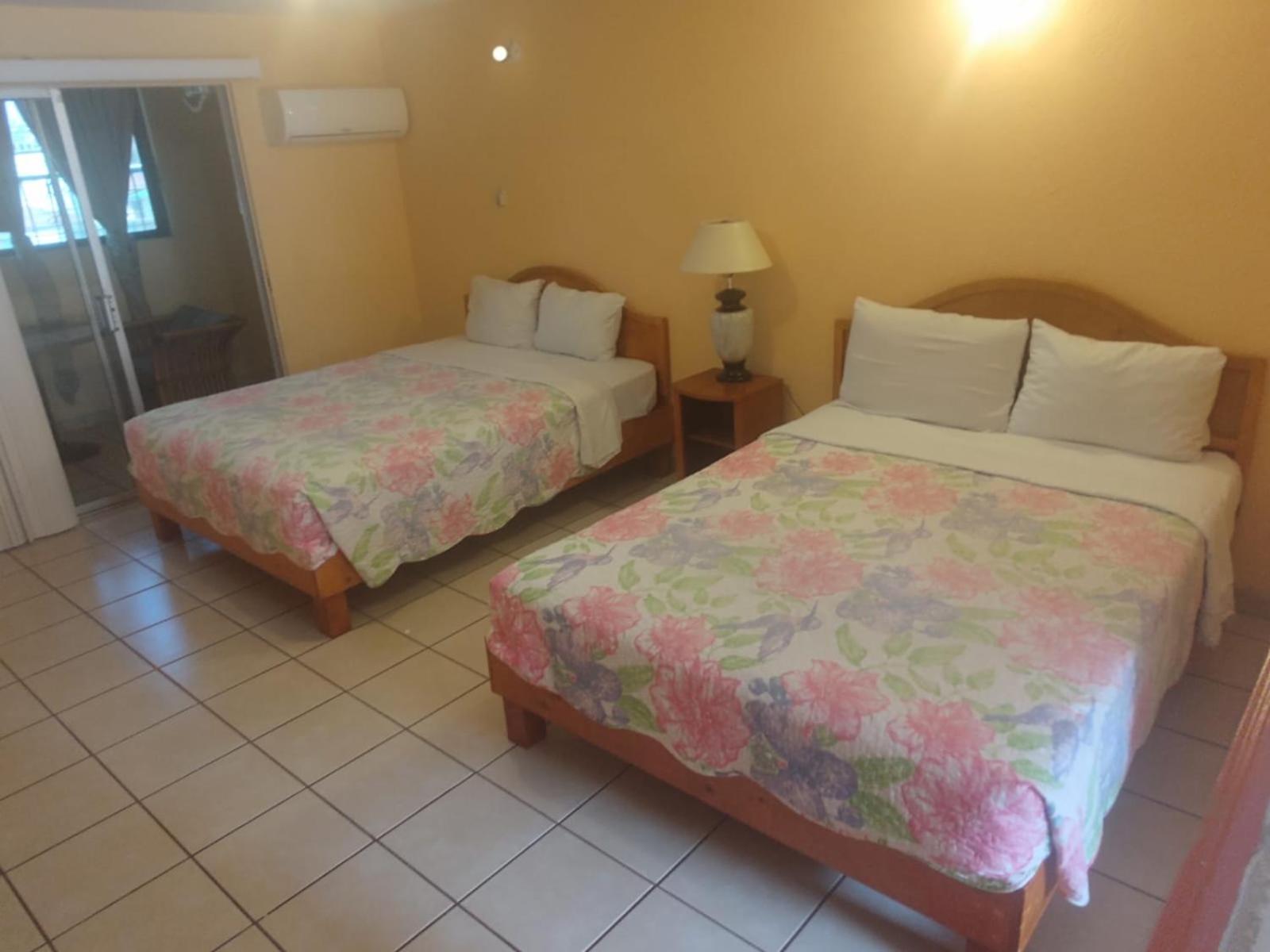 Hotel Sevilla ティファナ エクステリア 写真