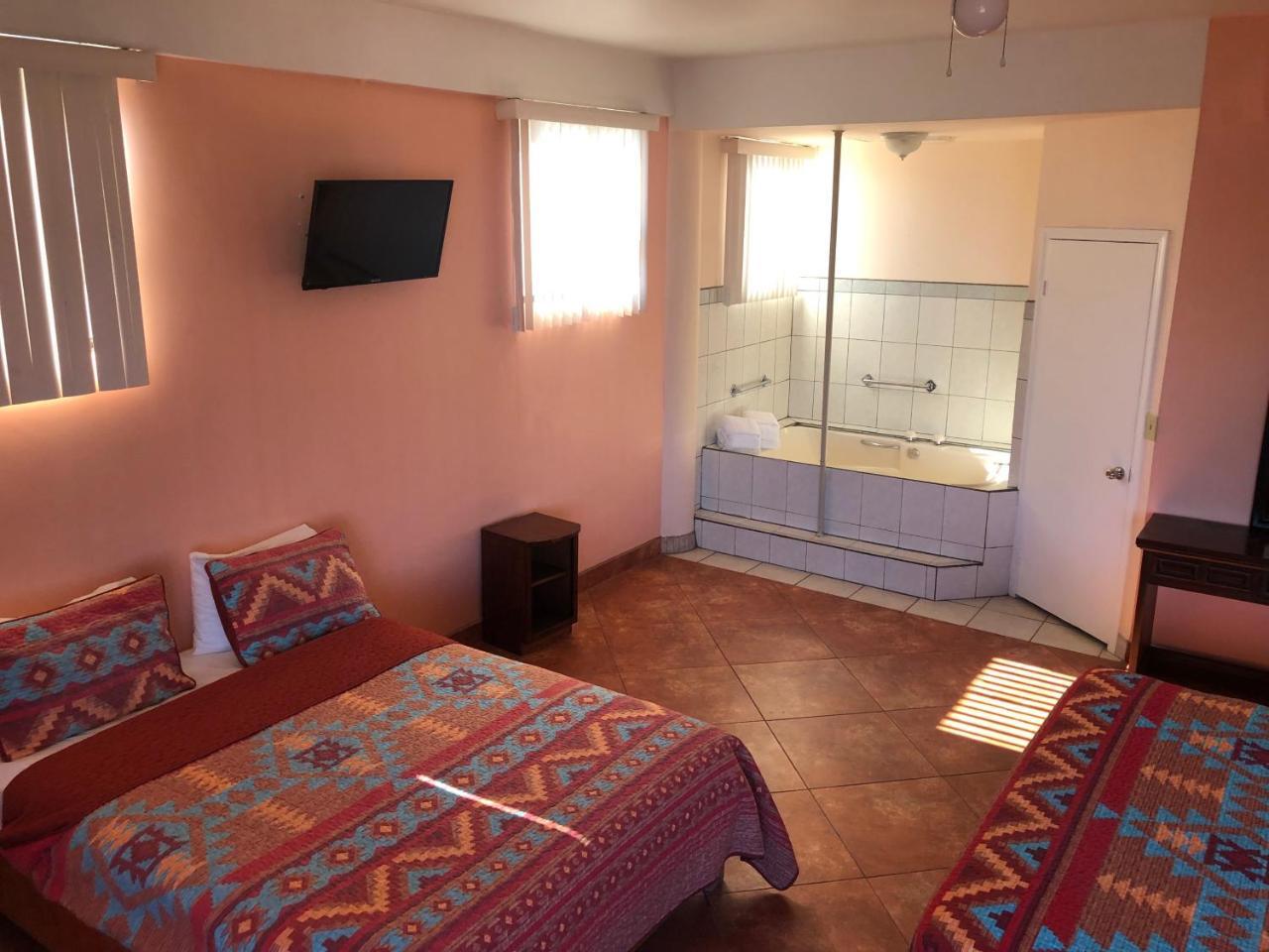 Hotel Sevilla ティファナ エクステリア 写真